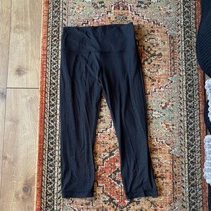 Lululemon align size 8 Black snake print 19 inseam